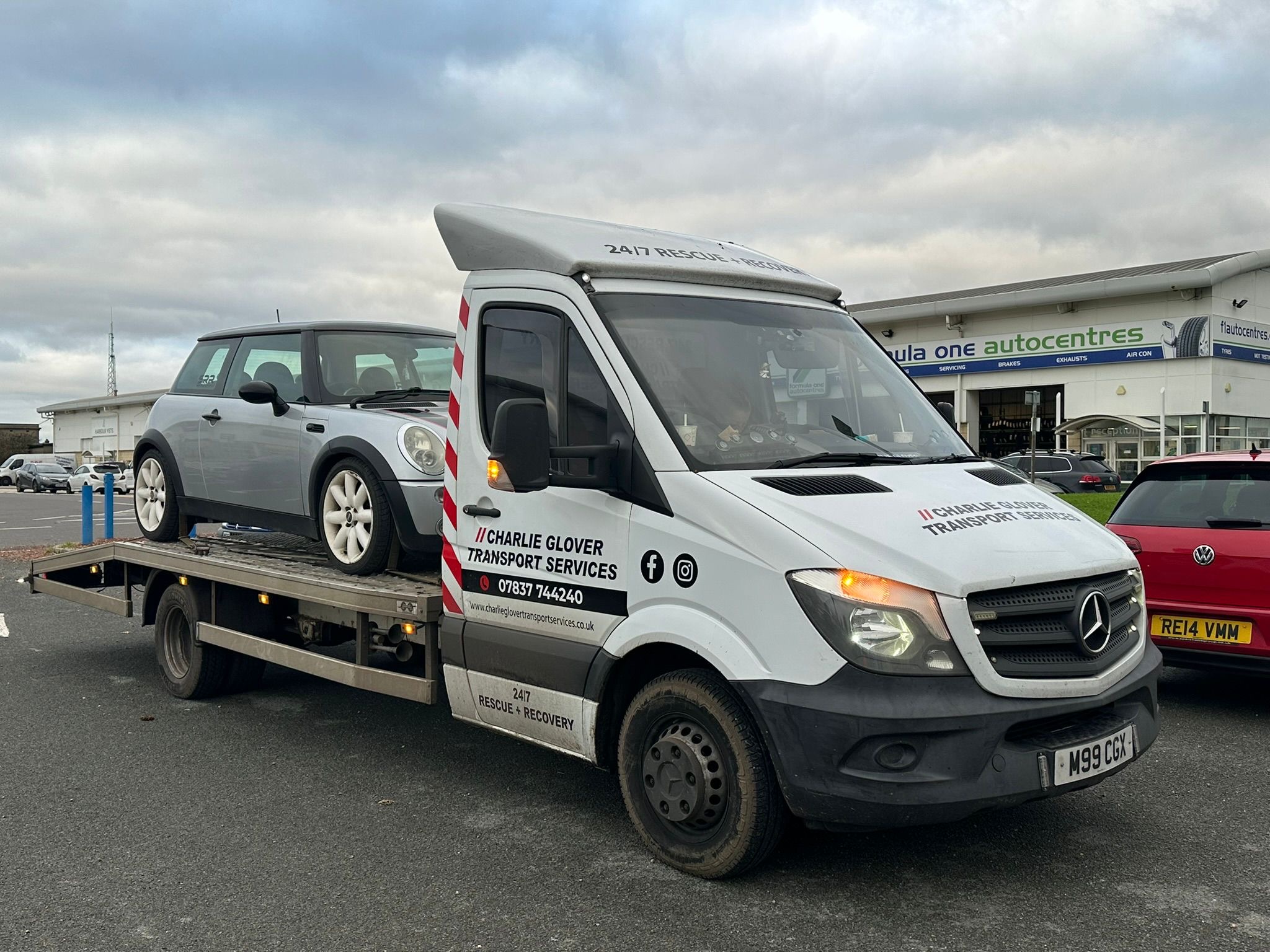 Roadside Assistance by Charlie Glover Transport LTD